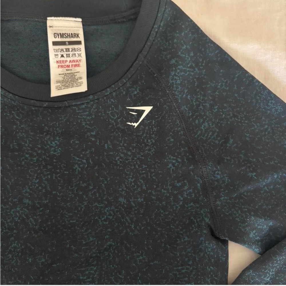 Gymshark Adapt Fleck Seamless Top in Black and Blue